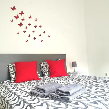 Sunny Centre Flats, 2 Options, With Balcony Or Terrace Apartment