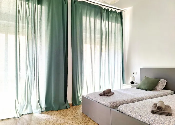 Sunny Centre Flats, 2 Options, With Balcony Or Terrace Apartment